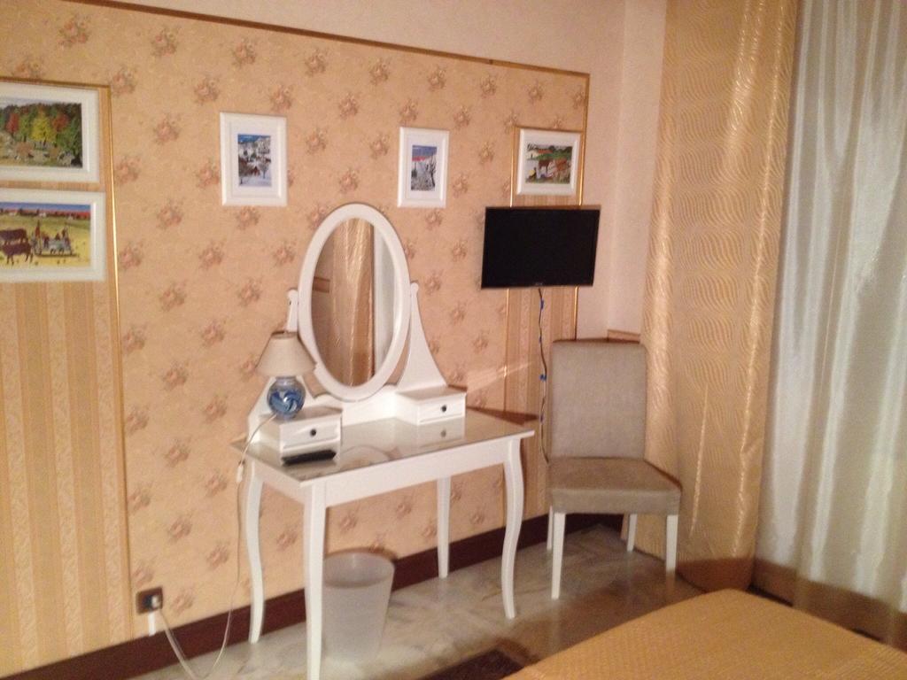 B&B Il Bagolaro Dell'Etna Sant'Agata Li Battiati Habitación foto