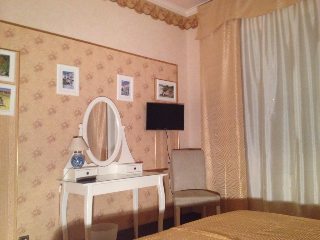 B&B Il Bagolaro Dell'Etna Sant'Agata Li Battiati Habitación foto